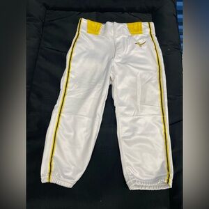 Mizuno Kids White Sweatpants with Yellow Side Stripes